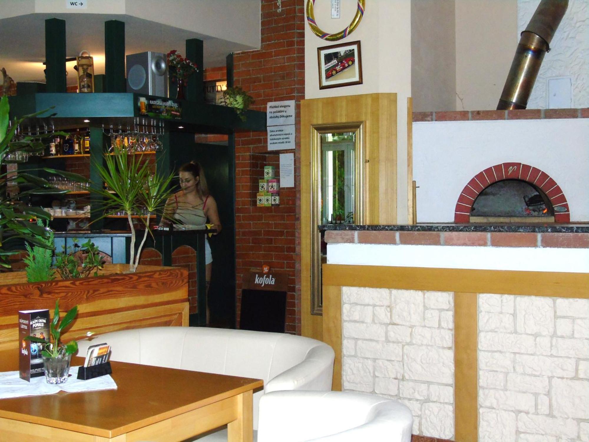 Toris Inn Trinec Dış mekan fotoğraf